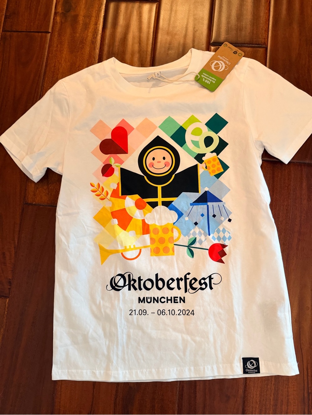 Women S Oktoberfest München Graphic Tee - White